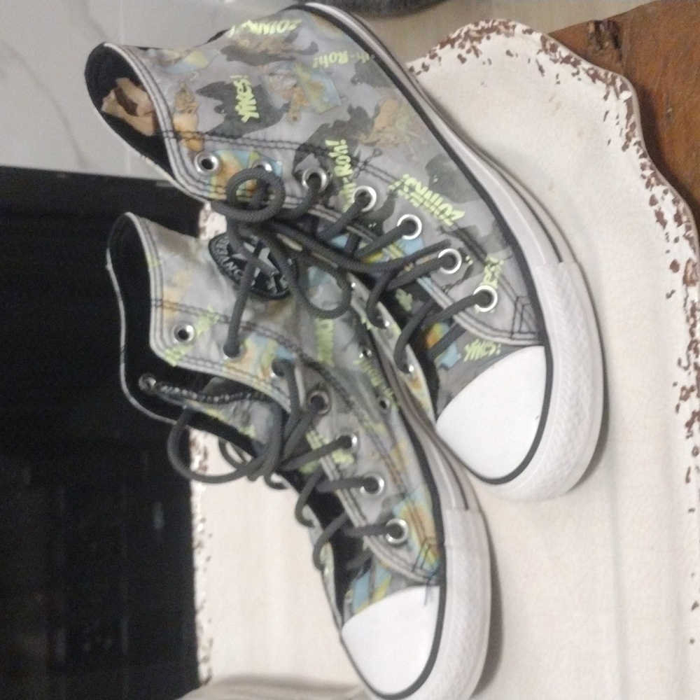Rare Scooby Doo Converse W8/M6